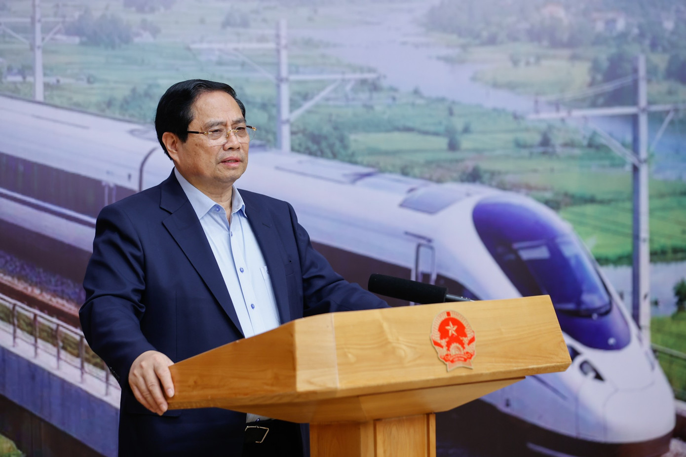 Thủ tướng: Triển khai tuyến đường sắt kết nối TPHCM với Long Thành theo 'lệnh khẩn cấp' - Ảnh 1