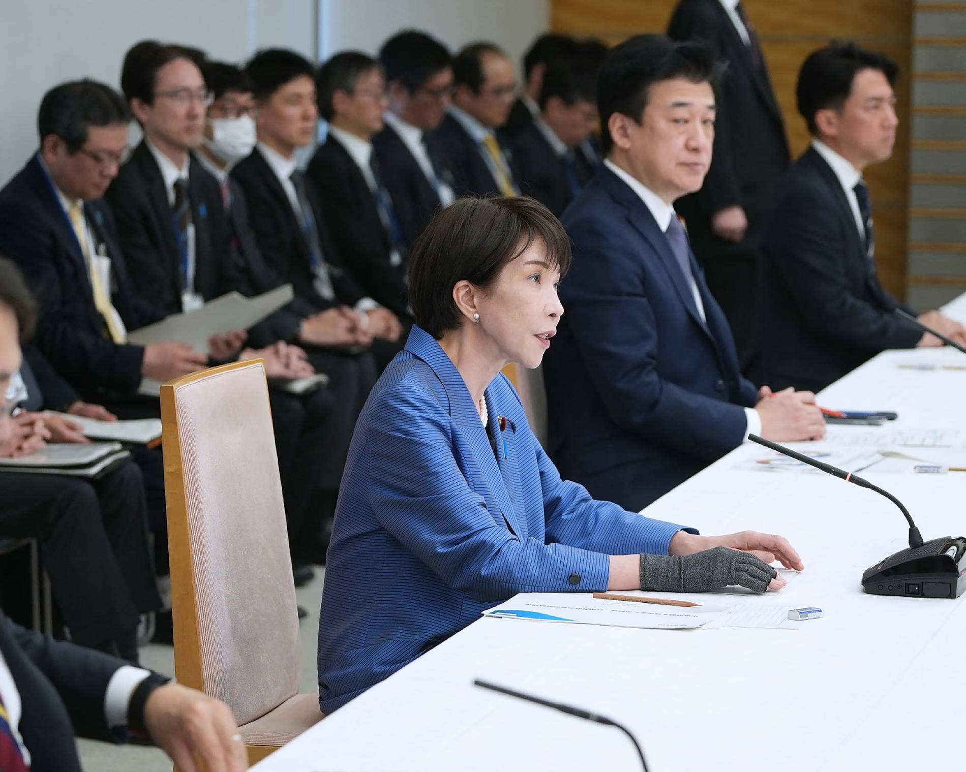 Xung đột Trung Đông kéo dài, người dân Nhật Bản đổ xô tích trữ giấy vệ sinh - Ảnh 6