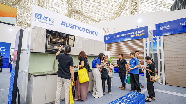 Tập đoàn Austdoor gây ấn tượng với gian hàng 600m2 tại Vietbuild 2026 - Ảnh 4