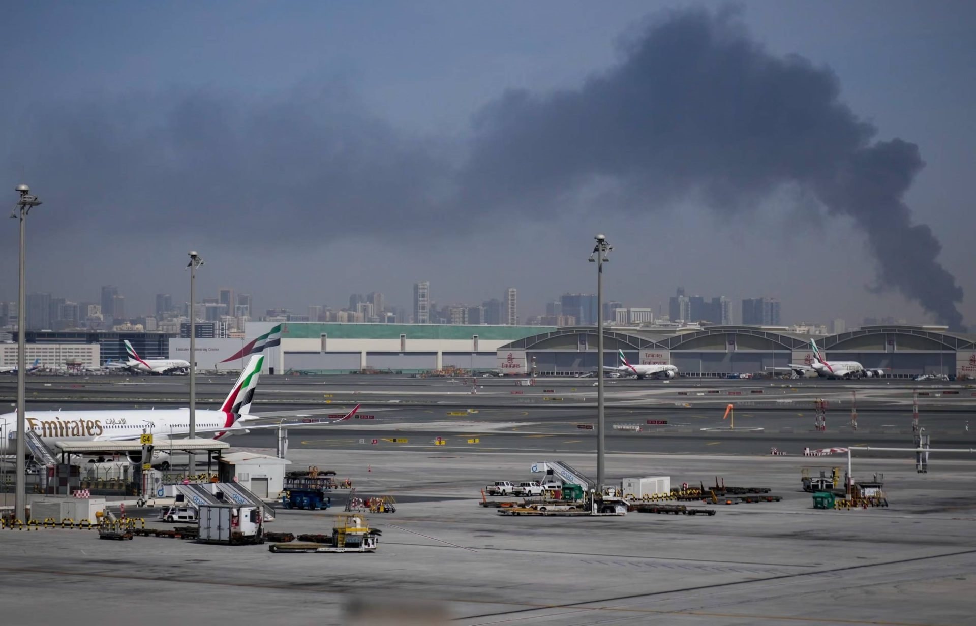 Xung đột Trung Đông: Vietnam Airlines mất thêm 2.000 USD/chuyến bay, ACV nguy cơ hụt thu 10,9 triệu USD/tháng - Ảnh 1