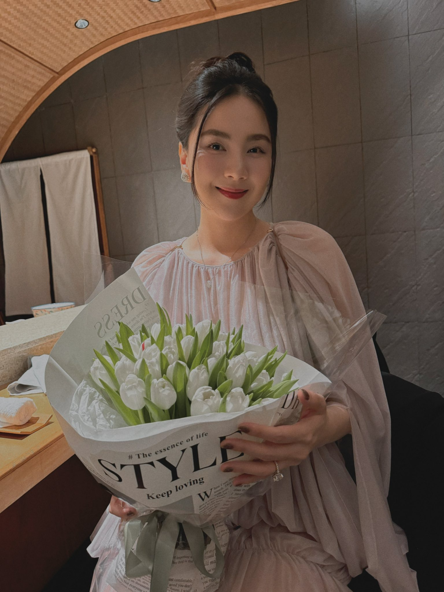 Hôn nhân của người đẹp VTV với chồng kém tuổi trong tòa nhà bề thế ở Bắc Ninh: Một bức ảnh hé lộ cuộc sống hiện tại - Ảnh 15