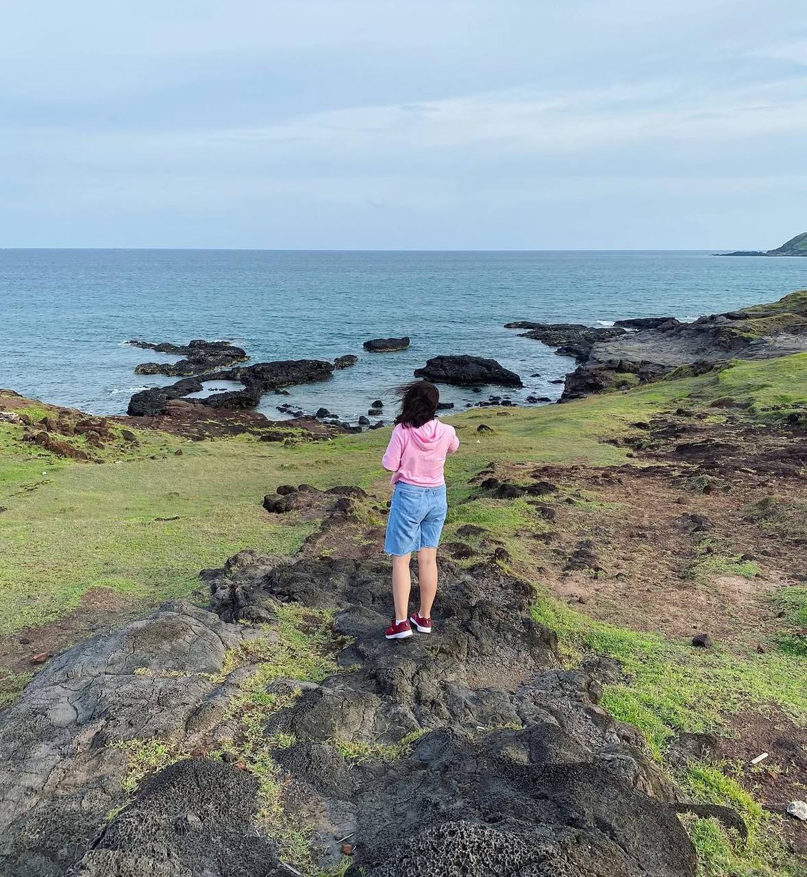 Vé máy bay 10 triệu đồng, khách du lịch vẫn lo bị dời chuyến sát lễ: "Chỉ dám đặt phòng cho hủy miễn phí vì sợ mất trắng tiền resort" - Ảnh 1