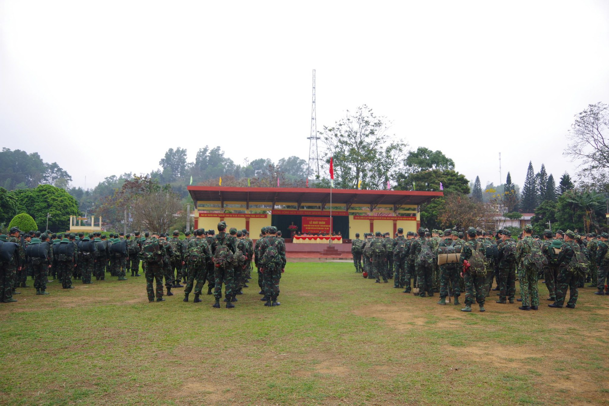 Huy động quân đội hỗ trợ dự án giao thông thách thức bậc nhất cả nước do liên danh Đèo Cả thi công - Ảnh 2