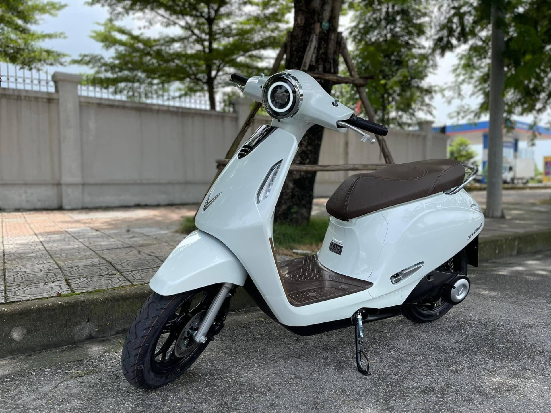 Giá xăng tăng mạnh, đây là 5 mẫu xe máy điện dưới 30 triệu đồng đáng mua nhất - Ảnh 2