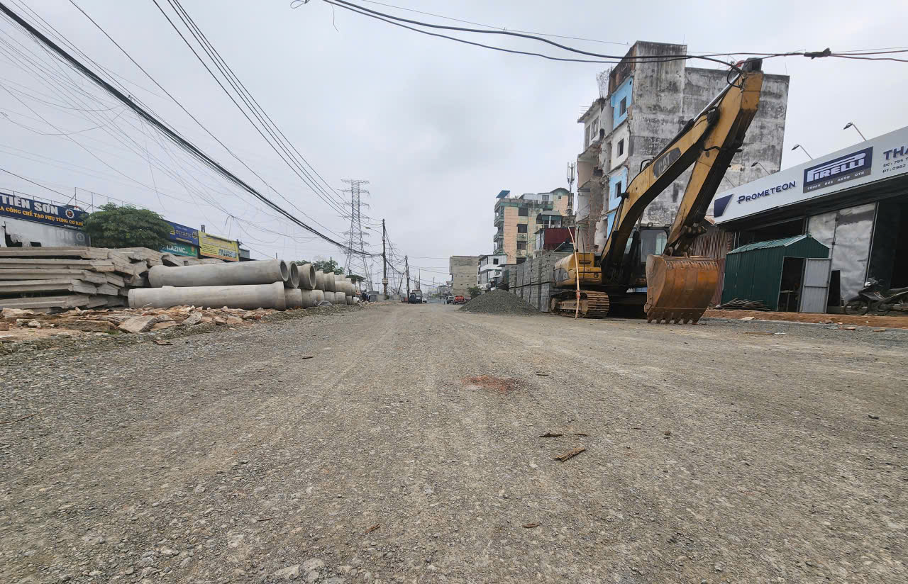 Sau 10 năm thi công, tuyến đường 3,5 km mới hoàn thành 500 m, vốn đội từ 2.066 tỉ lên 3.354 tỉ đồng - Ảnh 5