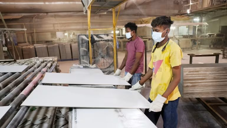 Căng thẳng Iran: Hàng hóa xuất khẩu đình trệ, nhà máy, nhà hàng tại một quốc gia châu Á phải tạm dừng vì thiếu khí đốt - Ảnh 2