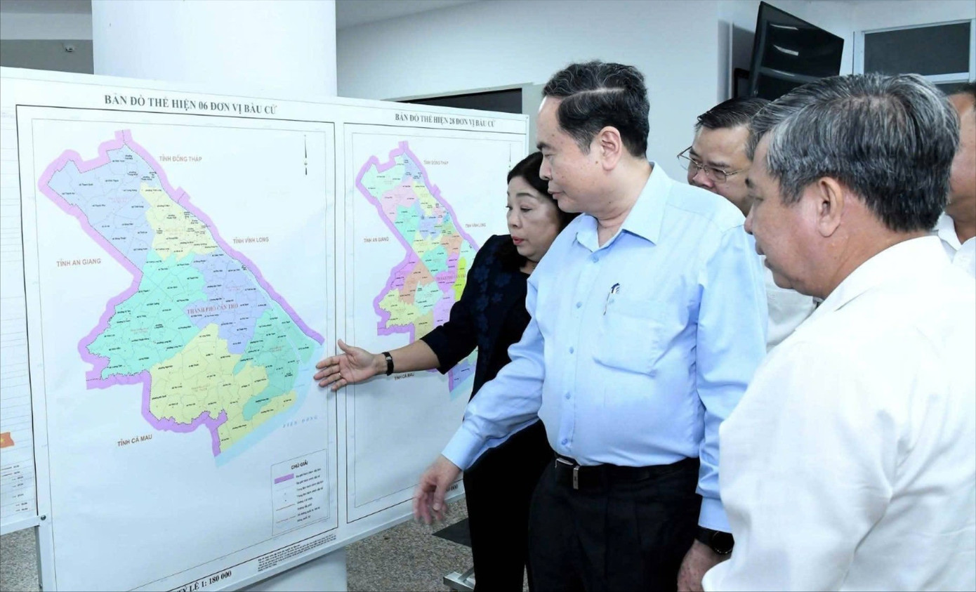 Bầu cử Quốc hội và HĐND: Bước chuẩn bị chiến lược về nhân sự và thể chế - Ảnh 2