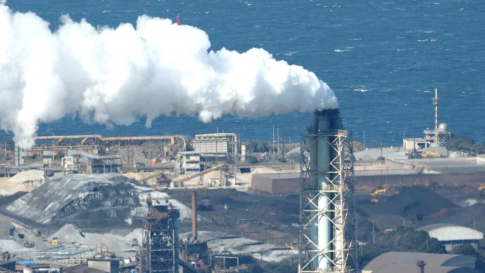 Eo biển Hormuz gián đoạn: Nền kinh tế 4.000 tỷ USD sắp thay thế LNG bằng ... than - Ảnh 1