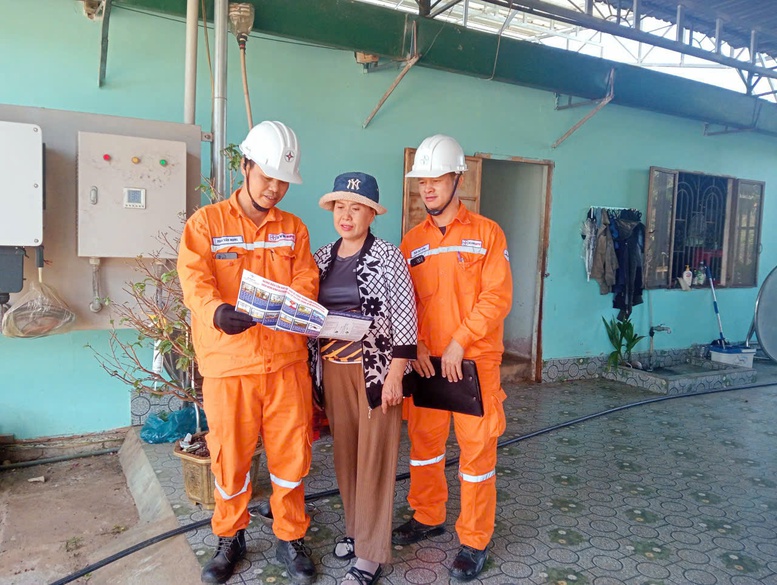 Nắng nóng tiếp tục gia tăng: EVNSPC cảnh báo hoá đơn tiền điện tăng cao - Ảnh 1