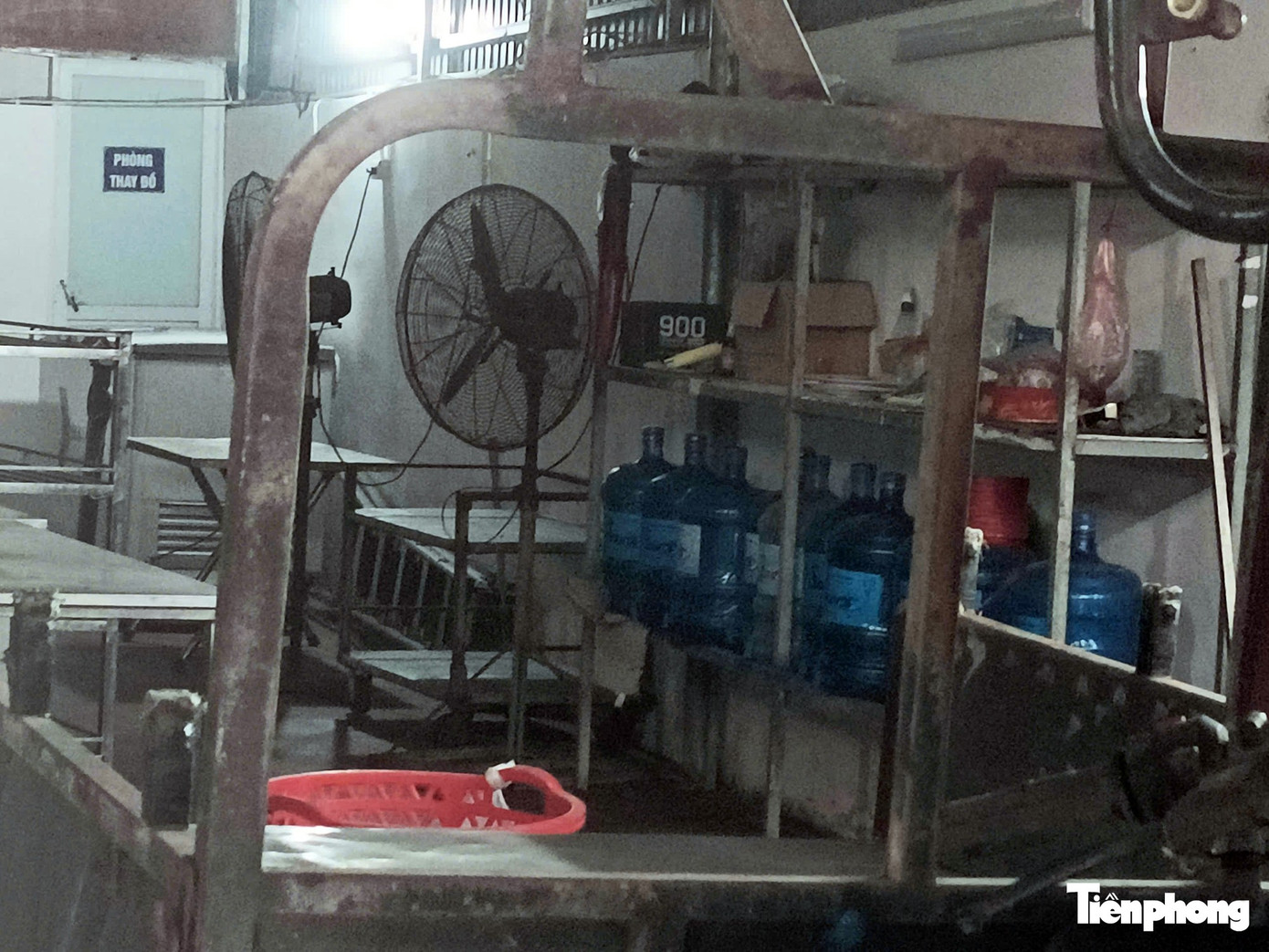 Bên trong công ty cung cấp thịt lợn nhiễm dịch tả lợn Châu Phi vào trường học - Ảnh 7