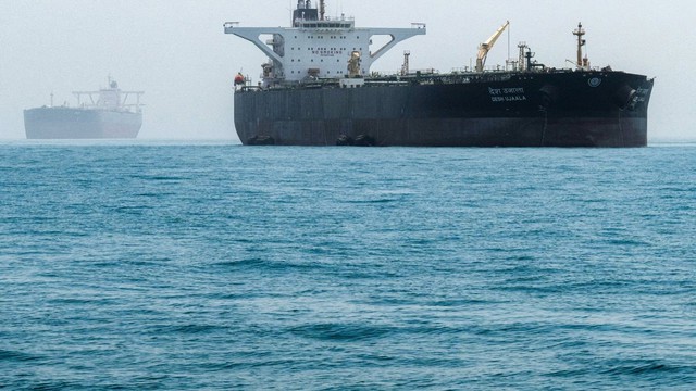 Mỹ nói ‘cho phép Ấn Độ tạm thời mua dầu Nga’, Ấn Độ lập tức tuyên bố: ‘chưa bao giờ phải xin phép ai’ - Ảnh 1