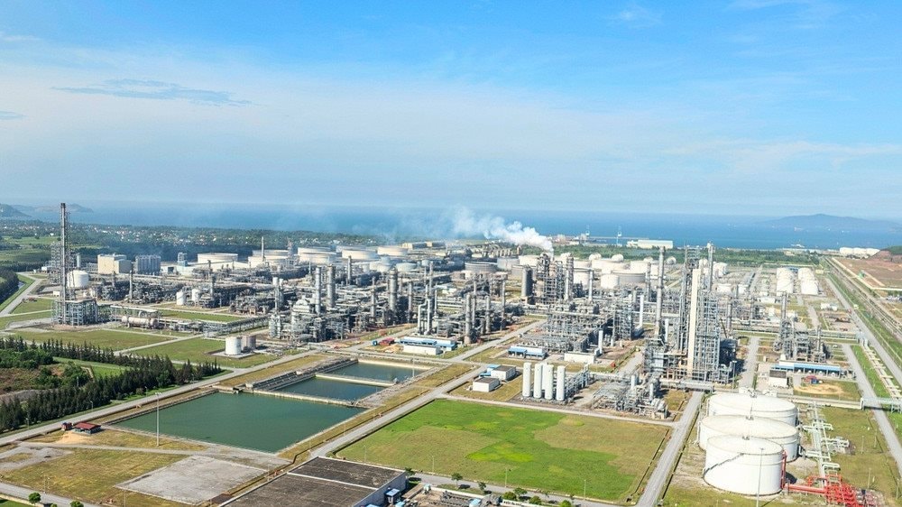 Tin vui: 2 nhà máy lọc dầu lớn nhất Việt Nam đều đủ nguồn cung chạy tối đa công suất - Ảnh 2