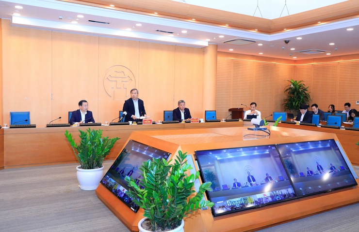 Giám đốc Sở Công thương Hà Nội nói về tình trạng người dân đổ xô mua xăng dầu trong những ngày đầu tháng 3 - Ảnh 1