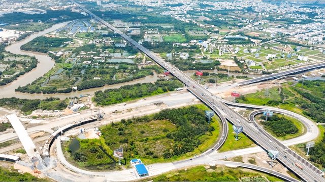 TP.HCM tái cấu trúc hạ tầng: Xác lập tâm điểm mới tại khu Đông - Ảnh 2