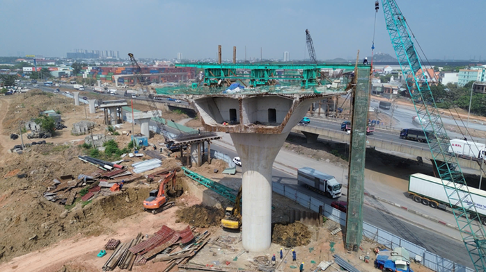 Hàng loạt công trình rút ngắn thời gian về đích - Ảnh 1