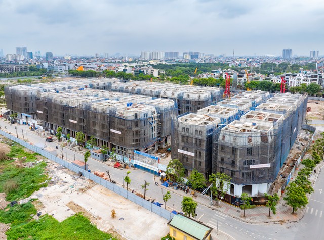 Lãi suất neo cao,  người giàu vẫn mạnh tay mua biệt thự triệu USD vì lý do này - Ảnh 4