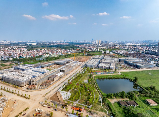 Chạy xuyên dự án của Sunshine Group, đường nối Hoàng Quốc Việt kéo dài giờ ra sao? - Ảnh 7