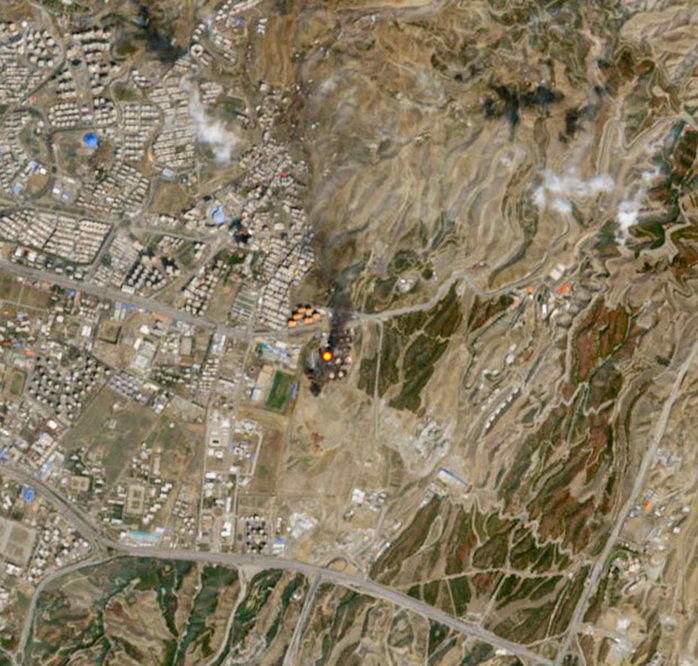 Điểm nóng xung đột ngày 29-3: Thảm họa "mưa đen" đeo bám Tehran - Ảnh 2