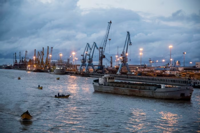 Báo Mỹ: Israel đánh trúng tuyến đường Nga - Iran chuyển vũ khí trên biển Caspi - Ảnh 1