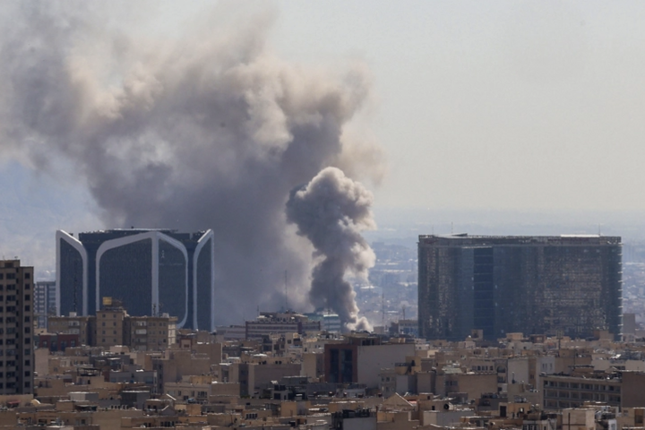 Qatar: Iran nã tên lửa trúng căn cứ quân sự lớn nhất của Mỹ ở Trung Đông - Ảnh 1