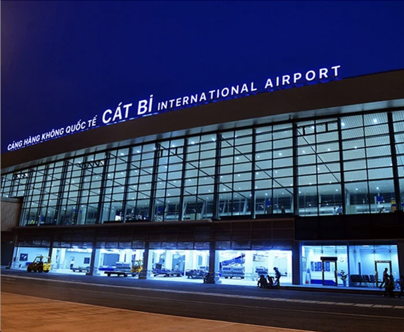 Nghi drone xâm nhập sân bay Cát Bi, nhiều chuyến bay phải chuyển hướng - Ảnh 1