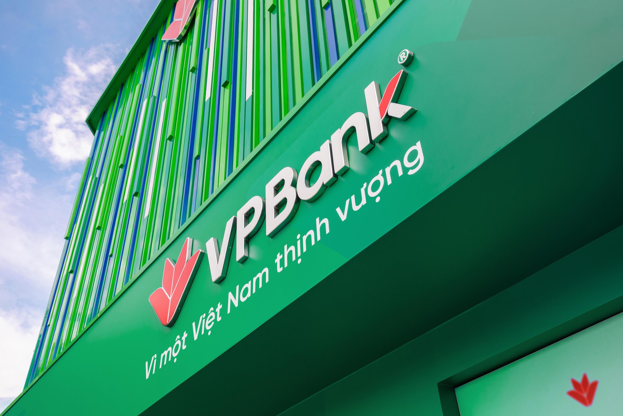 VPBank vừa tiếp tục tăng lãi suất tiết kiệm trên toàn hệ thống - Ảnh 1