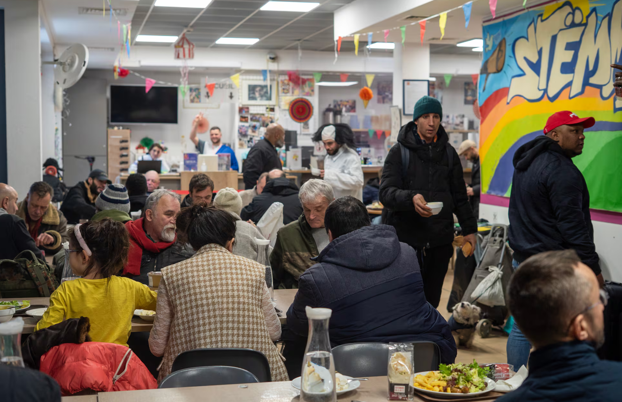 Nghịch lý ở quốc gia giàu nhất Liên minh châu Âu - Ảnh 1