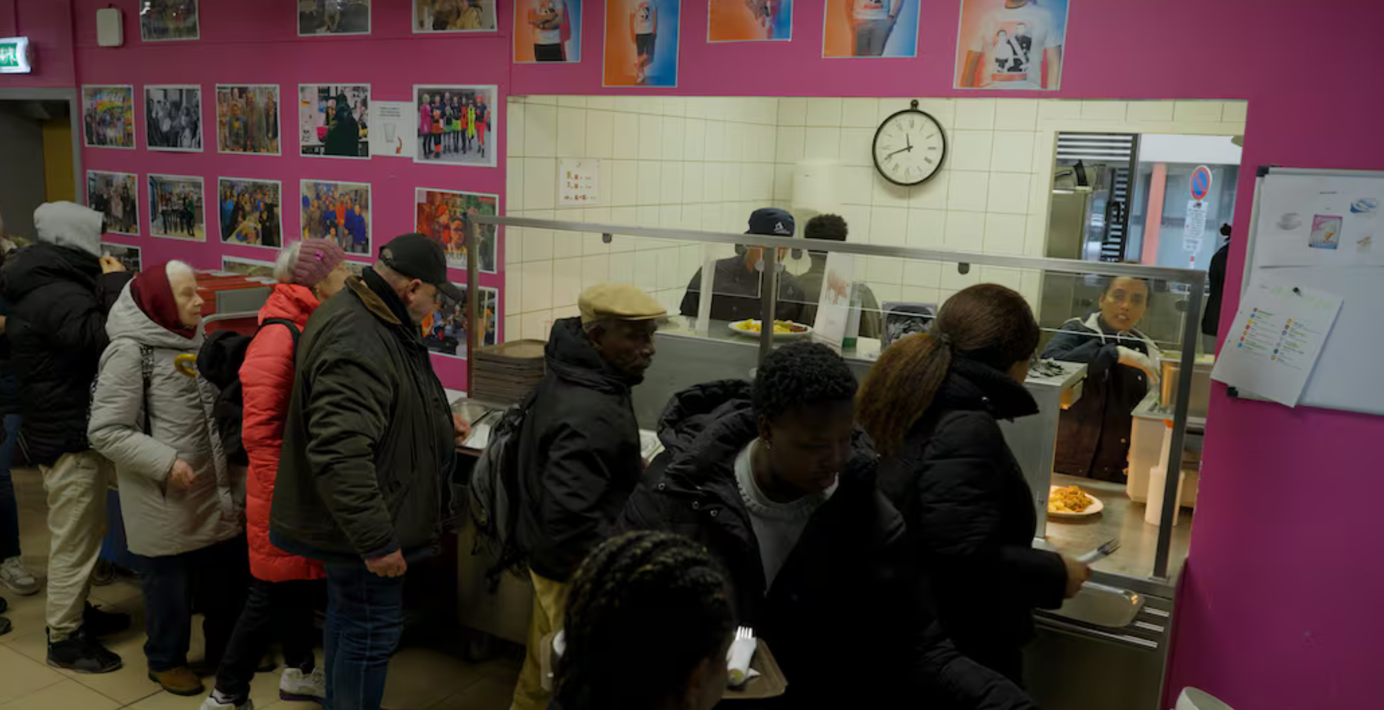 Nghịch lý ở quốc gia giàu nhất Liên minh châu Âu - Ảnh 2