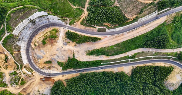 Cao tốc Quy Nhơn – Pleiku: 'Giải phóng mặt bằng đến đâu, thi công đến đó'