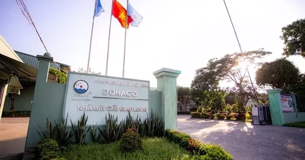 Chủ tịch, tổng giám đốc nhiều doanh nghiệp 'đua' cổ phiếu