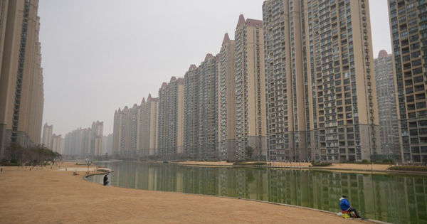 Chuyện lạ ở nền kinh tế số 2 thế giới: Gần 2 triệu người trẻ ‘biến mất’ khỏi thủ đô, đổ xô tìm nơi giá nhà rẻ hơn ô tô để ‘nghỉ hưu non’