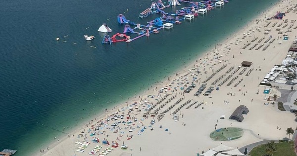 Dubai sầm uất bỗng dưng vắng tanh vắng ngắt như 'thành phố ma'