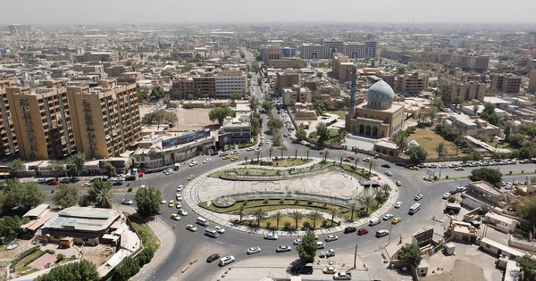 Nằm cạnh Iran, nước này sở hữu lượng dầu top đầu thế giới, có thể thu 100 tỷ USD/năm