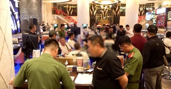 Đột kích tầng hầm khách sạn Sheraton Nha Trang: Bắt quả tang sòng Poker toàn người nước ngoài
