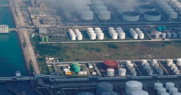 Nga bất ngờ hưởng lợi: Một khách hàng mua gần 1,40 triệu thùng dầu/ngày từ Iran buộc phải tìm đến Moscow