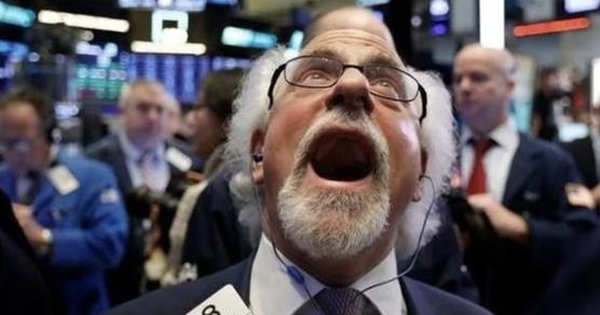 Khối ngoại thẳng tay bán ròng gần 1.800 tỷ đồng trong phiên VN-Index hồi phục, cổ phiếu nào bị "xả" mạnh nhất?