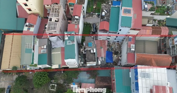 Hà Nội: Hy hữu 14 hộ dân có nhà, đất 'đè' lên một nửa phần đất của nhà bên cạnh
