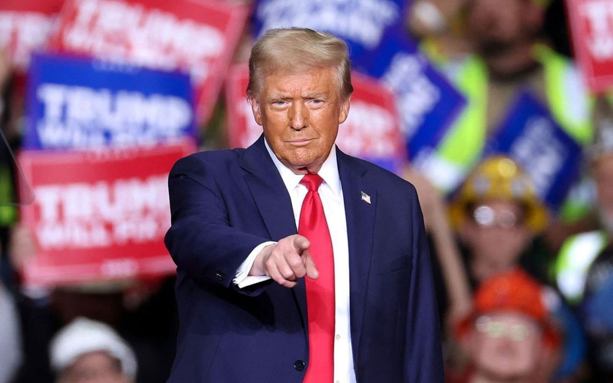 Giá xăng dầu tăng mạnh do xung đột Trung Đông: Tổng thống Mỹ tuyên bố chắc nịch 'có tăng cũng chả sao'