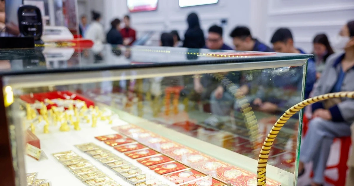 Lý do giá vàng bạc lao dốc - Ảnh 1