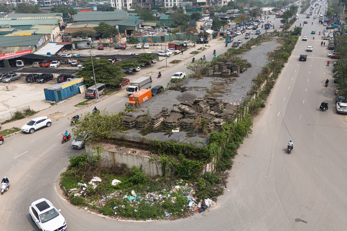 Dự án cầu vượt 'đắp chiếu' nhiều năm trên tuyến đường nghìn tỷ ở Hà Nội