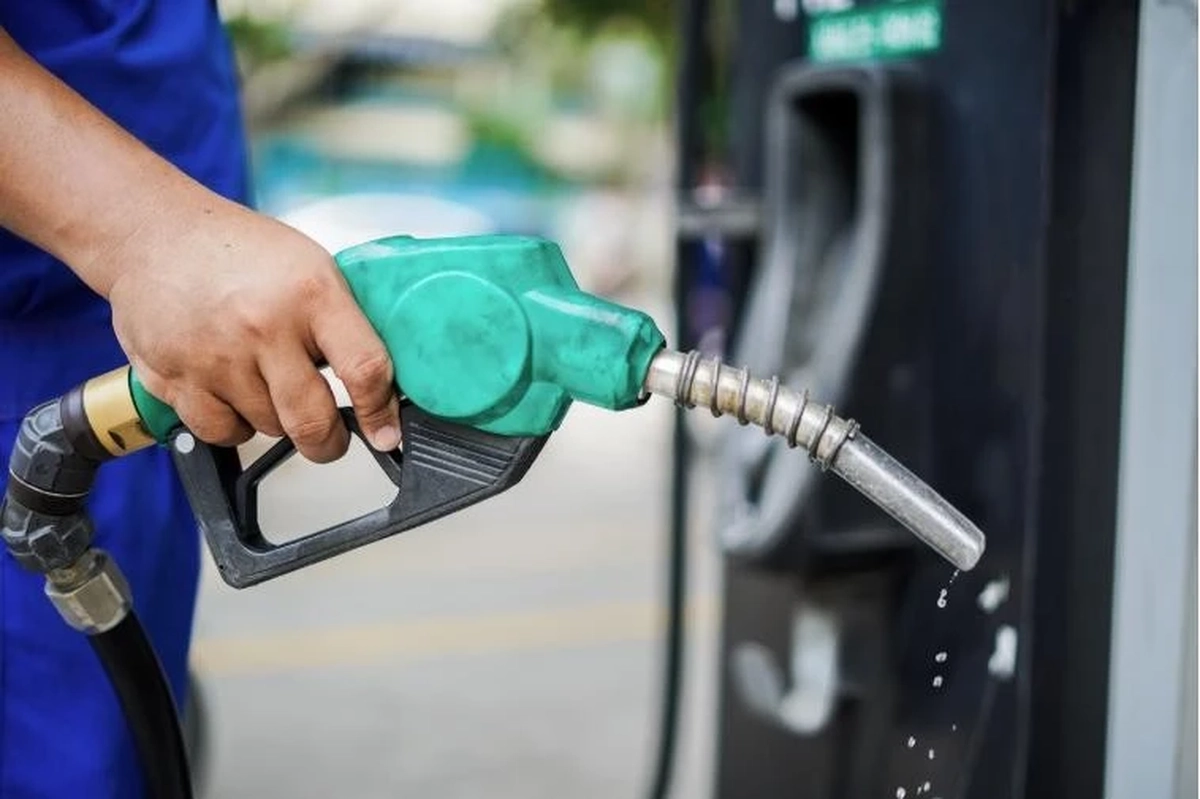 'Hỏa tốc' kiểm tra việc găm hàng, đẩy giá xăng dầu