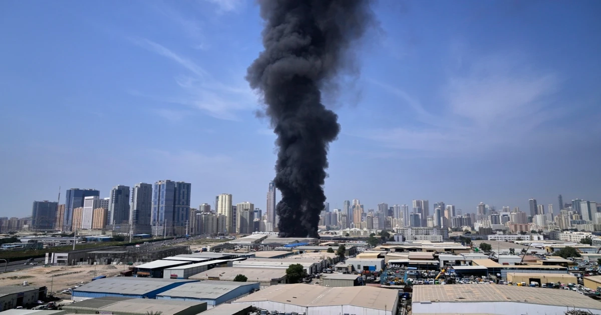 Canh bạc sinh tồn của Iran