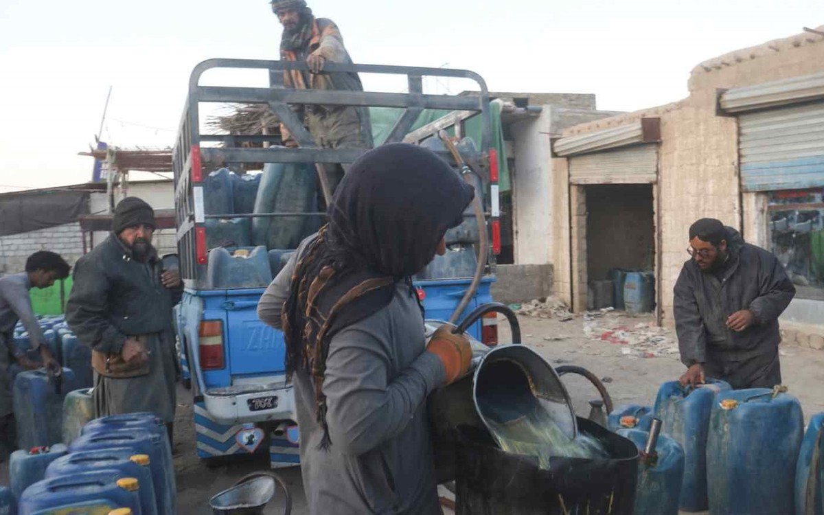 Quốc gia phụ thuộc 80% vào dầu mỏ Trung Đông đối mặt nguy cơ cạn kiệt năng lượng do căng thẳng tại eo biển Hormuz