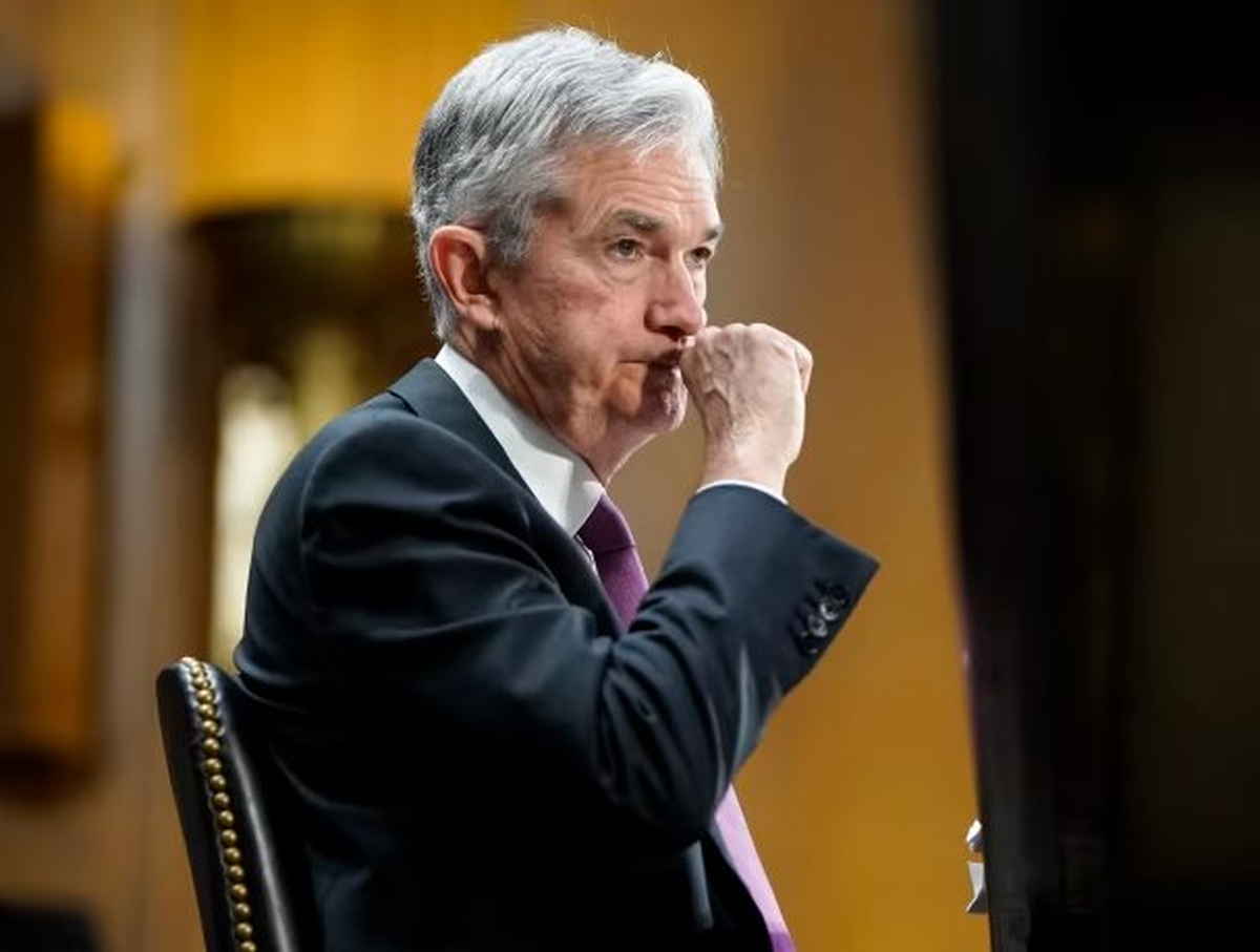 Giá dầu tăng vọt lên gần 120 USD/thùng, kỳ vọng Fed hạ lãi suất cũng lao dốc mạnh