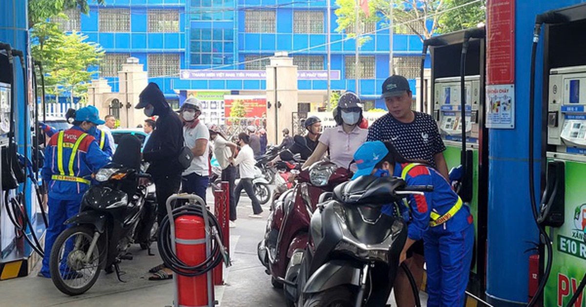 Đề xuất triển khai xăng sinh học E10 sớm hơn