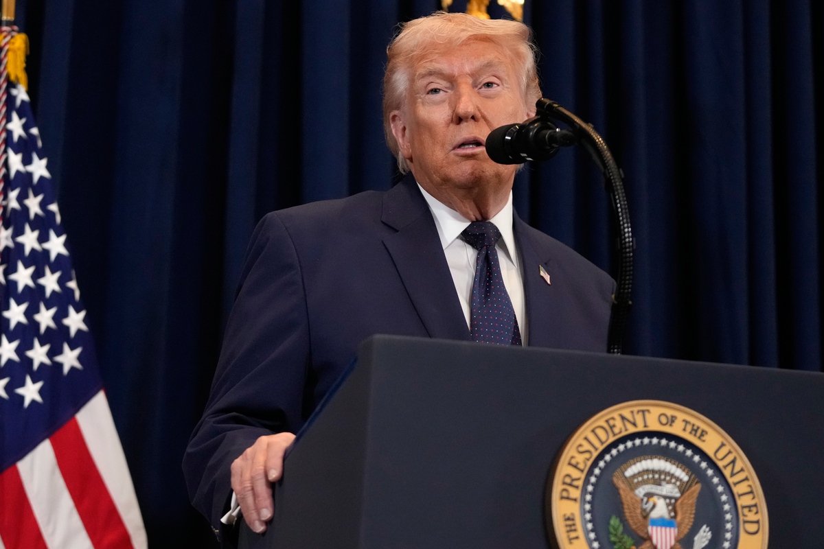 Tổng thống Trump để ngỏ chuyện tịch thu dầu mỏ Iran