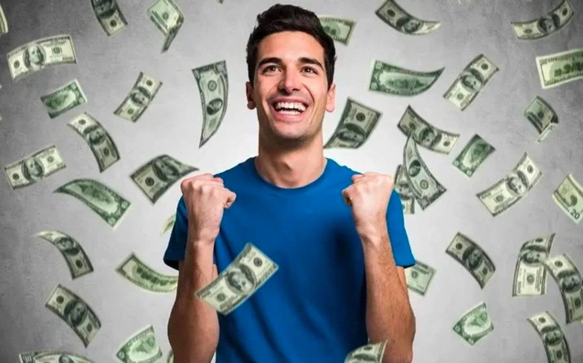 Hàng loạt cổ phiếu đón tin vui: Lãnh đạo và người thân sắp chi tiền tỷ “bắt đáy”