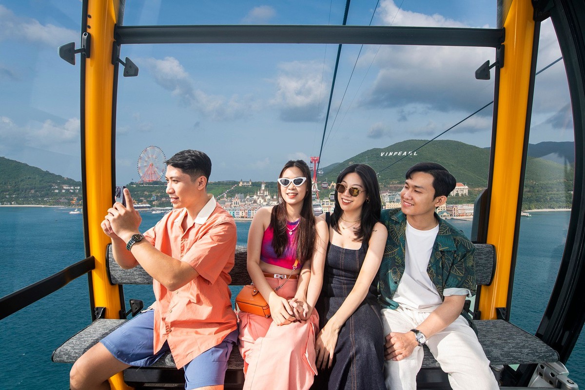 Vượt qua Nhật Bản và Hàn Quốc, tuyến cáp treo Việt Nam dài hơn 3,3km vừa vươn lên top 1 đẹp nhất châu Á