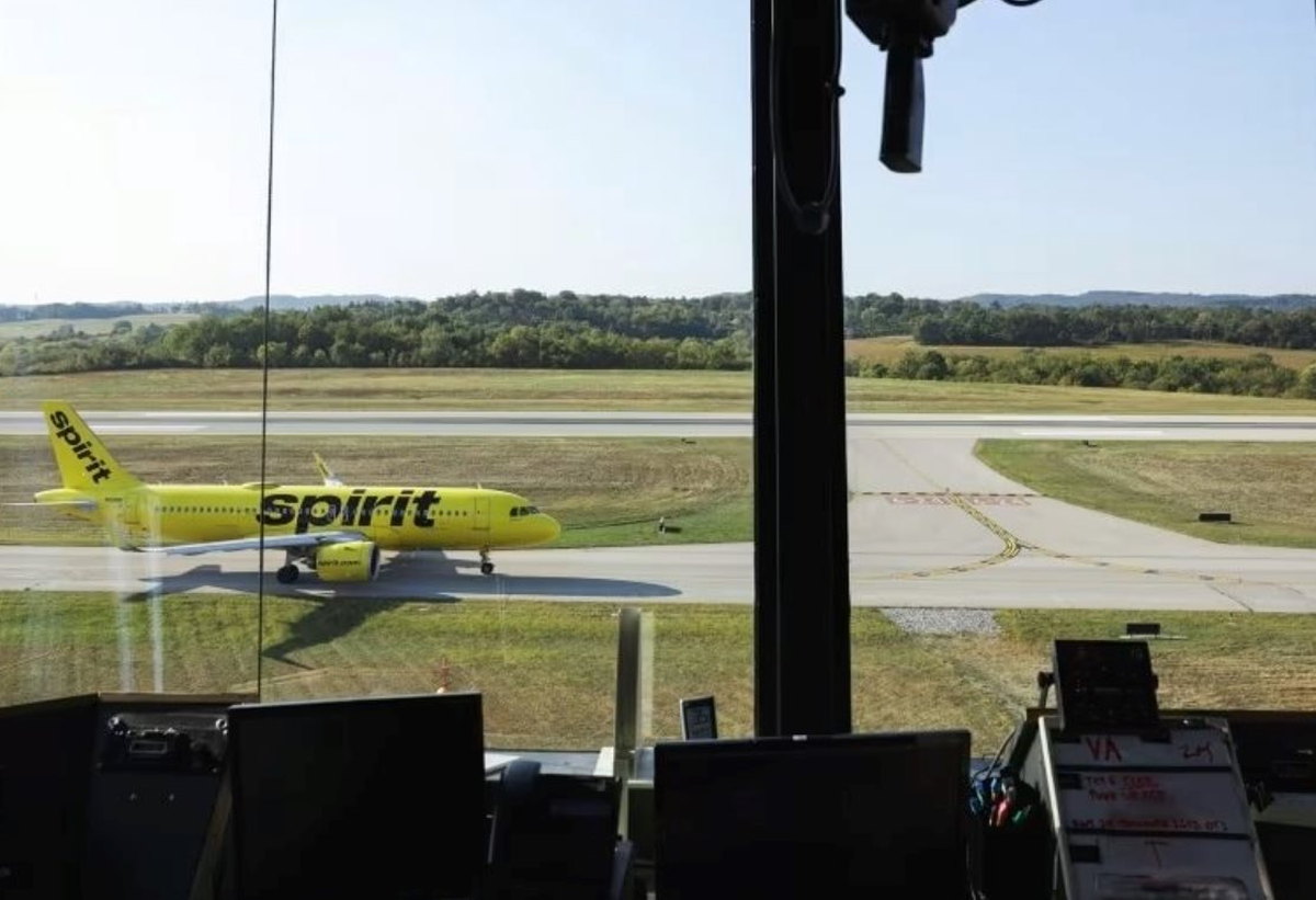 Một hãng hàng không giá rẻ nộp đơn phá sản 2 lần trong năm, sắp cắt giảm tới 2/3 đội bay