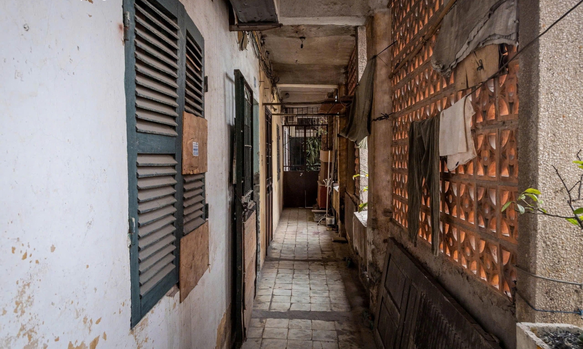 Bên trong những khu tập thể xuống cấp trên ‘đất vàng’ Hà Nội